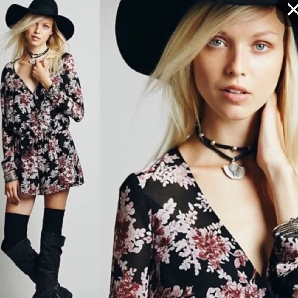 Free People Floral Long Sleeve Romper Black Burgundy Boho‎ V-Neck OB405526 Large